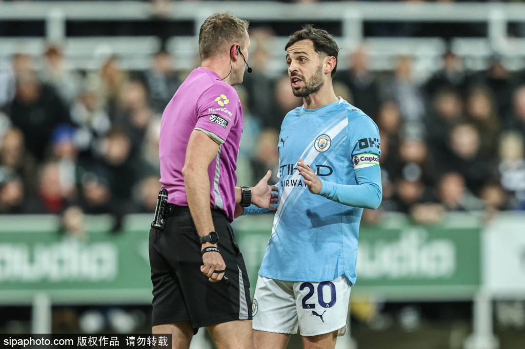 瓜迪奥拉“羞愧”道歉：曼城危机四伏，欧冠能否救赎？